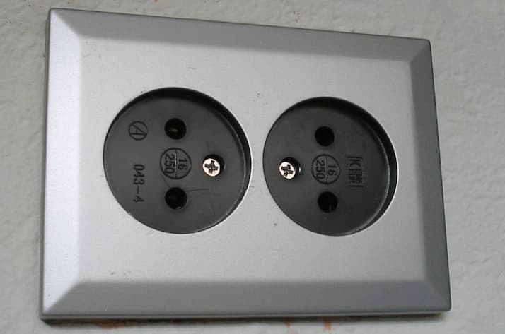 Socket